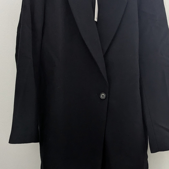 Quince Italian Wool Classic Single-Breasted Coat - Picture 9 of 16